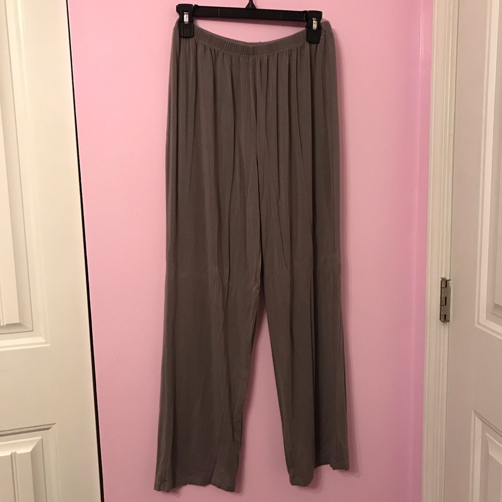 Comfy USA pj pants size medium